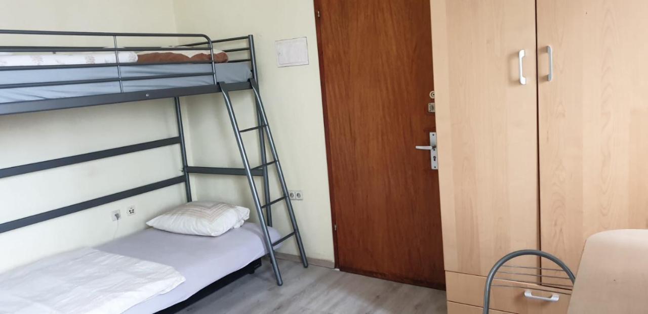 Ma-A2 Single Wohnung Крефелд Екстериор снимка